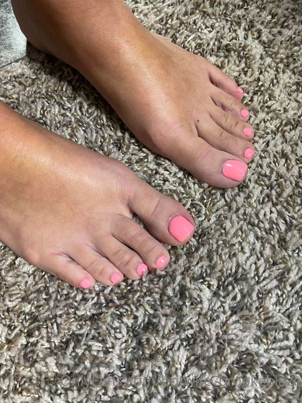 Fresh sets always make a girl feel good!! 👸🏻♠️🖤😘 1