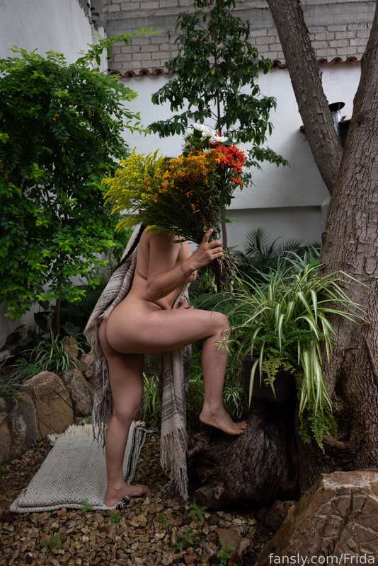 Frida - Fansly - 25 Oct, 2024 8