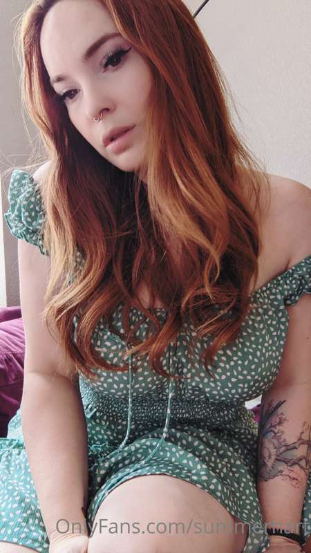 Upskirt pics for you.