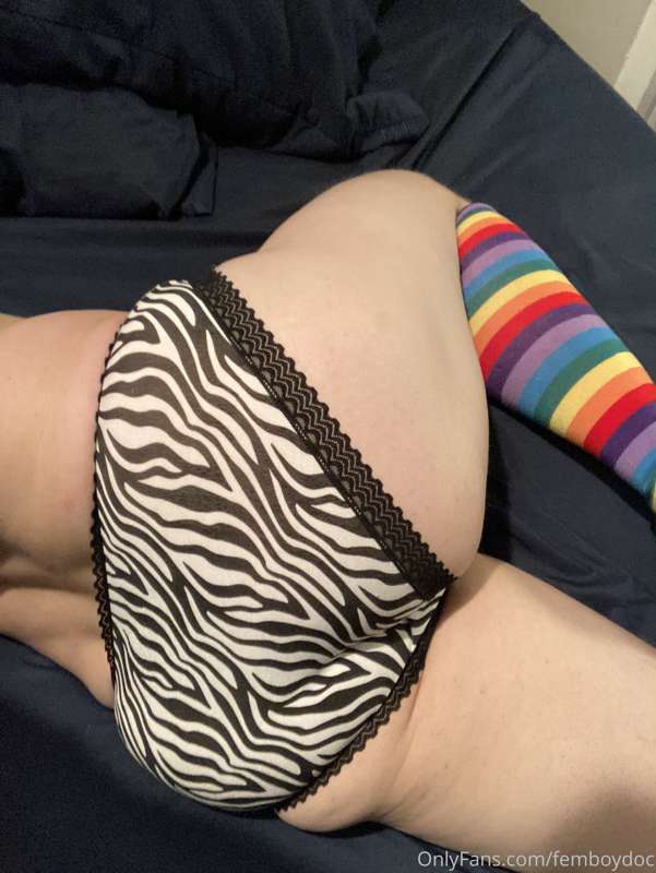 New panties to play with! 11