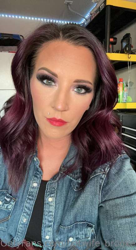 A lil garage selfie… NO FILTER!! I just take good care of my..