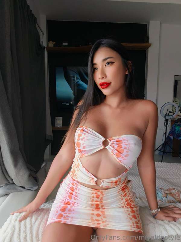 How many bounces could you handle?? 🍒https://onlyfans.com/mi..