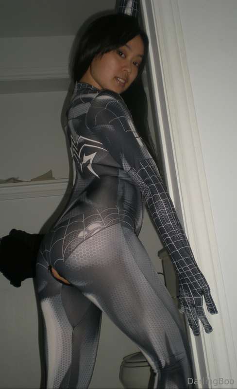 You want me in my SpiderBoo suit or Calvin Klein’s? 🤔 19