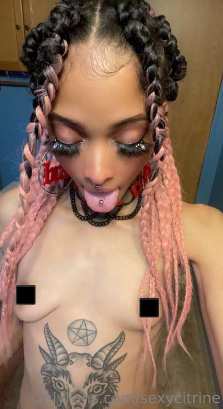 pov: i go down on you ♥️