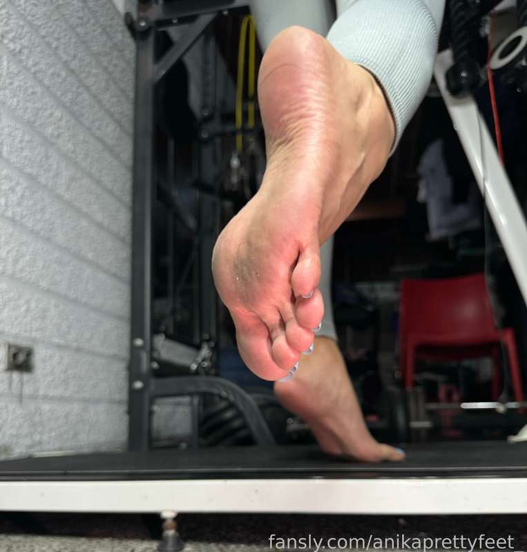Anikaprettyfeet_ - Fansly - 12 Jul, 2025 20