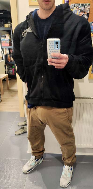 Hi, have a nice Thursday, everyone :)Last evening when I wen.. 24