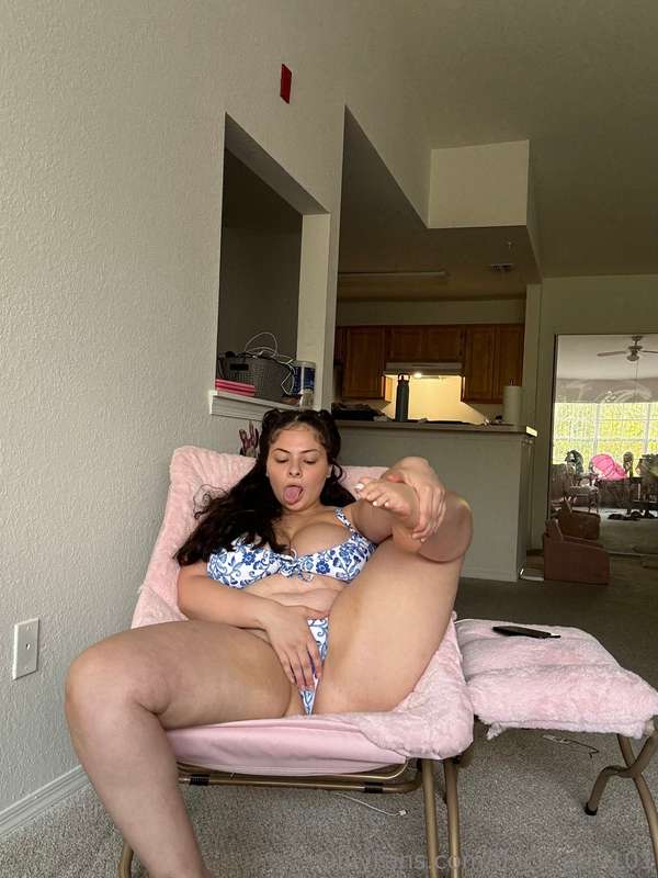 Thick_Gurl101 - Onlyfans - 17 Aug, 2024 28