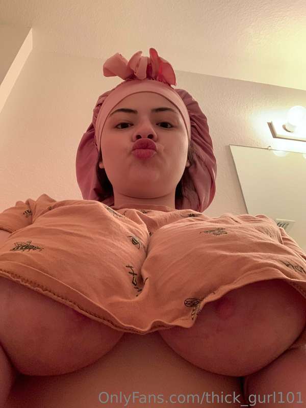Thick_Gurl101 - Onlyfans - 17 Jun, 2023