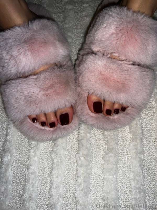 Painted my own toes last night with the colour you guys vote.. 2