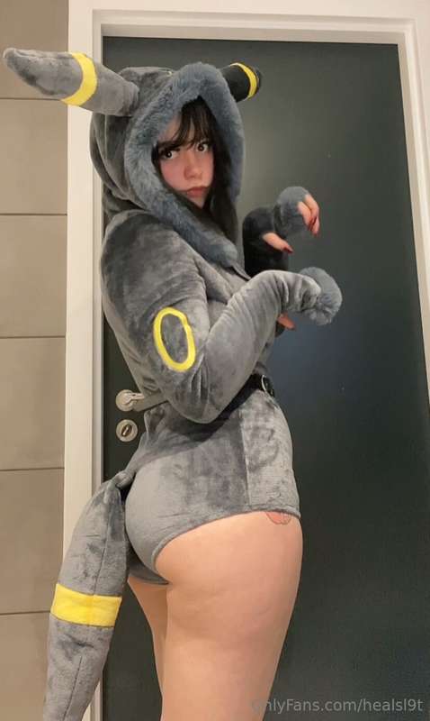 play w my tail 😈