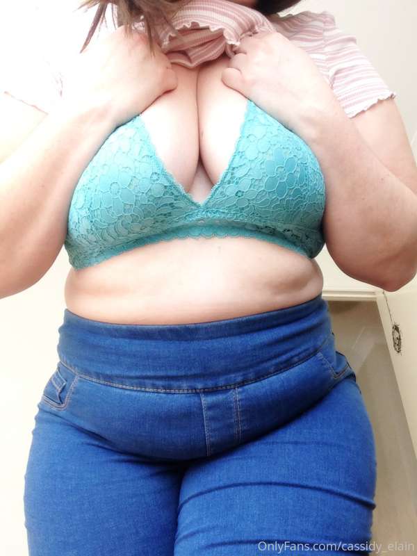 A cute outfit for the day~