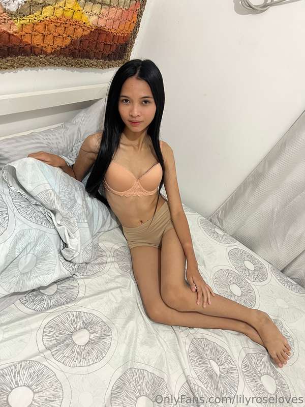 Lilyroseloves - Onlyfans - 25 Mar, 2025