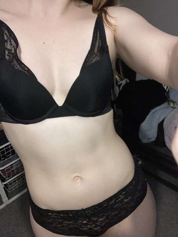 I’ve unfortunately been unwell but I’m back! Love a black li..