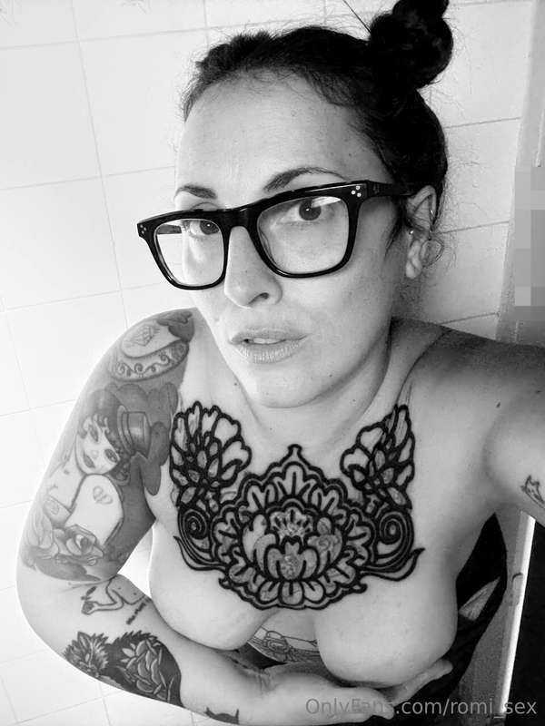 @curvybabe55Hot curvy girl just for you 🔥Subscribe to talk p..