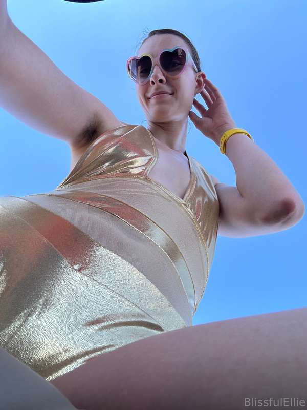 Gone fishin! I told you next time you saw me in this gold on.. 1