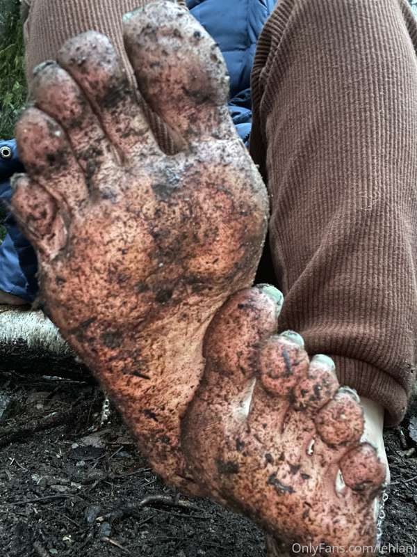 Got dirty on the trail 😳 I know some of u like when they’re ..