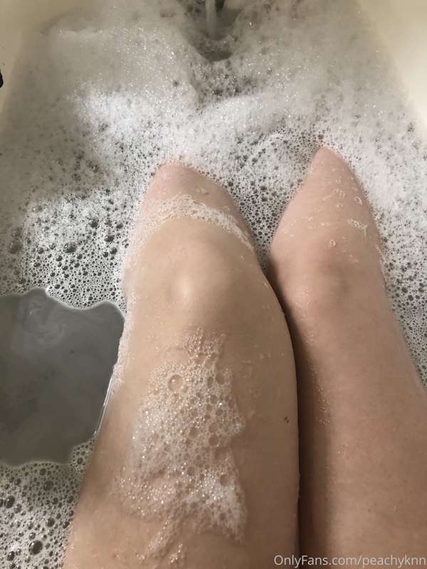 I just loveee bubble baths😌