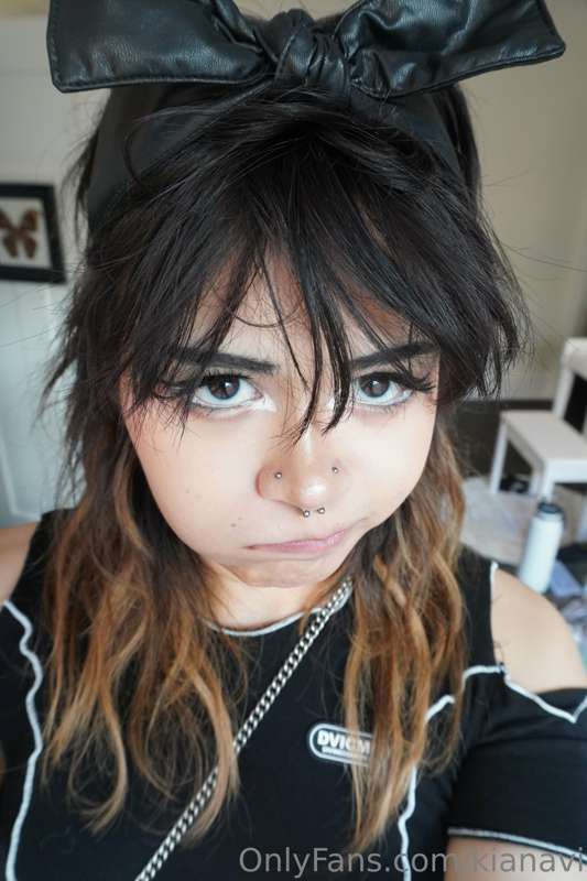 Hi Cuties!!
I got back from my piercings now and I took a fe.. 1