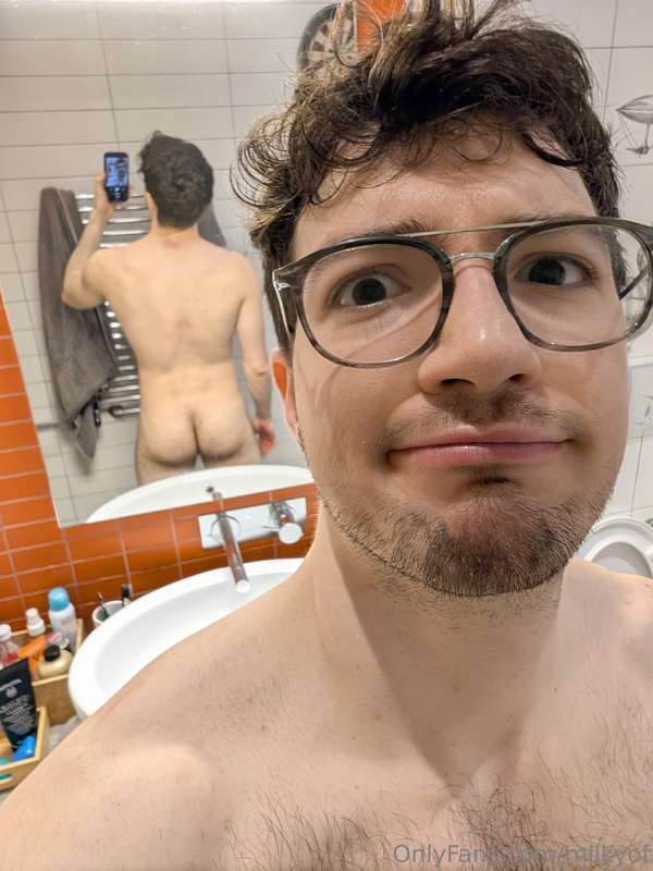 Milkyof - Onlyfans - 2025-01-26T10:26:28