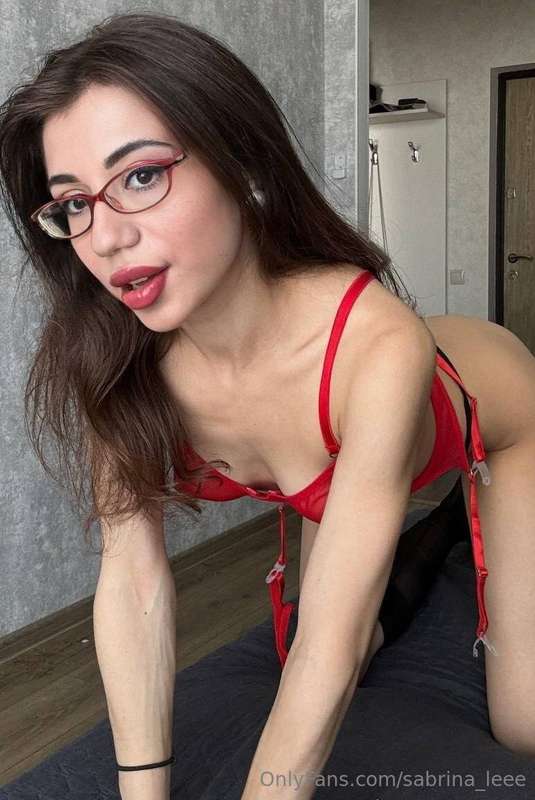 ## СUTE GIRL @asabrooks 🖤𝙁𝙍𝙀𝙀 𝙋𝘼𝙂𝙀🖤Do you want me to show yo..