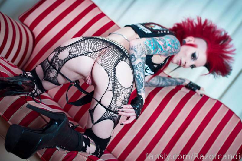 Razorcandi - Fansly - 18 Aug, 2022 31