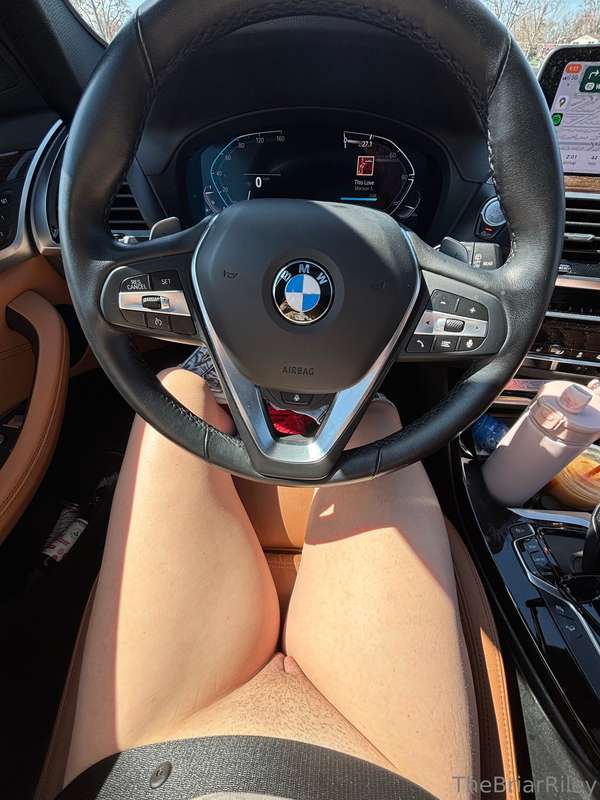 i 🤍 driving nude! 4