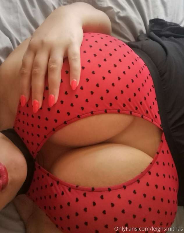 I've been sent some amazing outfits in the past so I thought.. 2