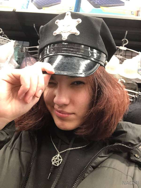 I'm arresting you. Make yourself comfortable. I'm gonna cuff..
