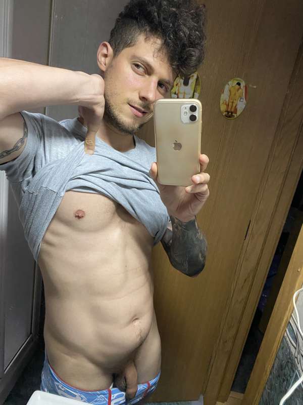 Good Morning Babe Do You Like My Piercing?😍
Check Your DM :)