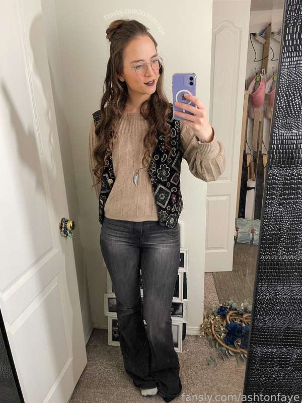 Ashtonfaye - Fansly - 03 Mar, 2023 1