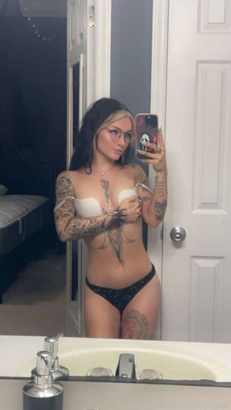 Kendallkarnival - Fansly - 20 May, 2023 4