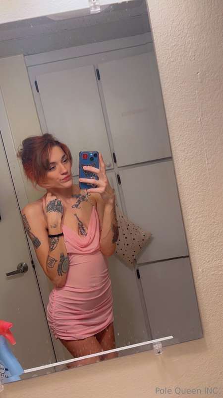 50$ special request videos and 100$ for fantasy’s 😘 dm for m..