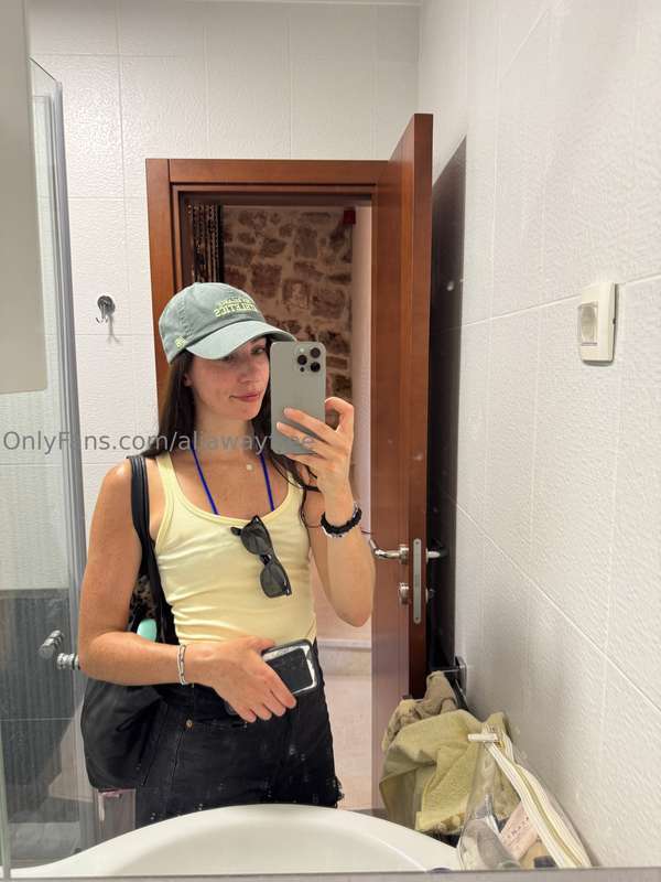 see all of my spicy holiday content at https://onlyfans.com/..