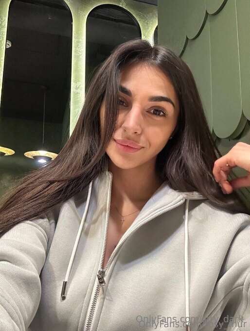 𝐅𝐑𝐄𝐄𝐄 𝐒𝐔𝐁𝐒𝐂𝐑𝐈𝐏𝐓𝐈𝐎𝐍🟢CLICK HERE - @rosy_mur🟢This cutie is onli..