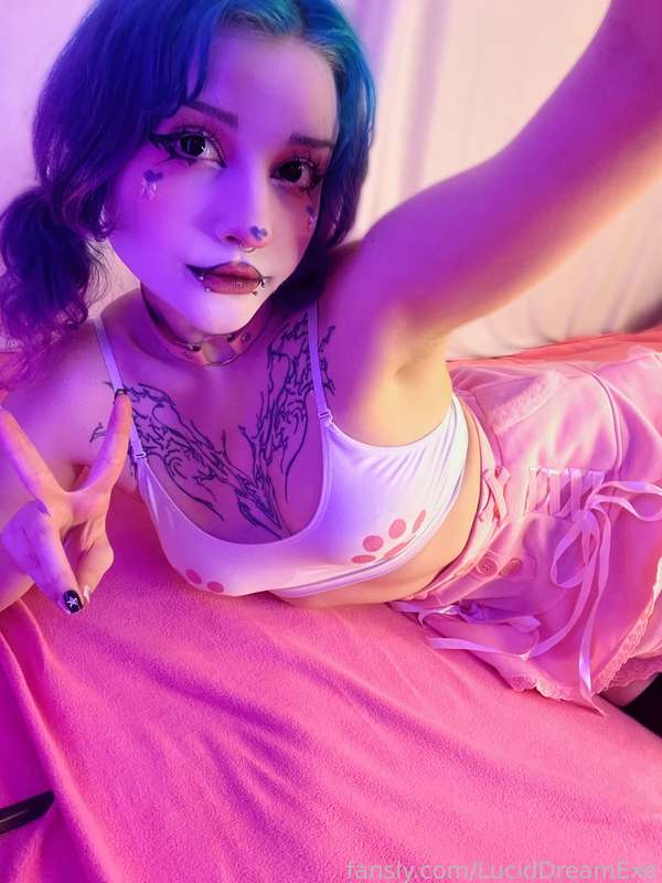 Luciddreamexe - Fansly - 15 Dec, 2024