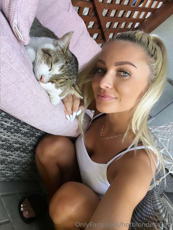 Are you a cat lover like me? 😻