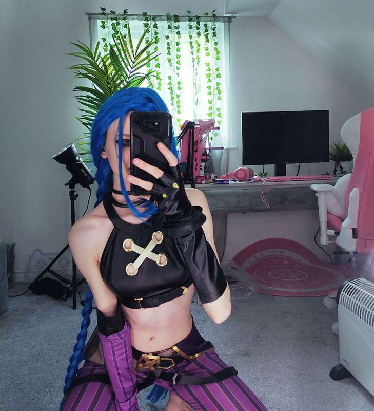 Do you like seeing me as Jinx? If so, don't forget about tom.. 11