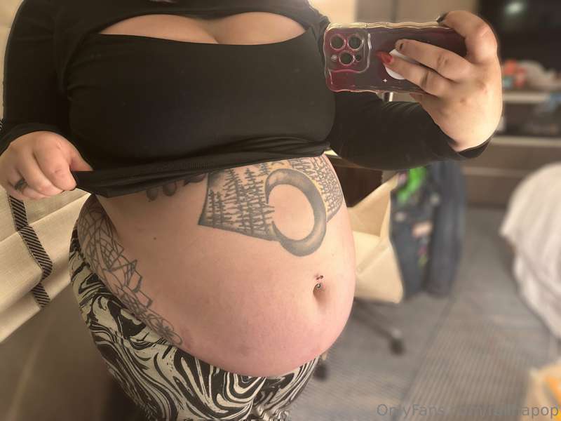 like this post if you’re up and ❤️ bellies ✨💕🙌 4