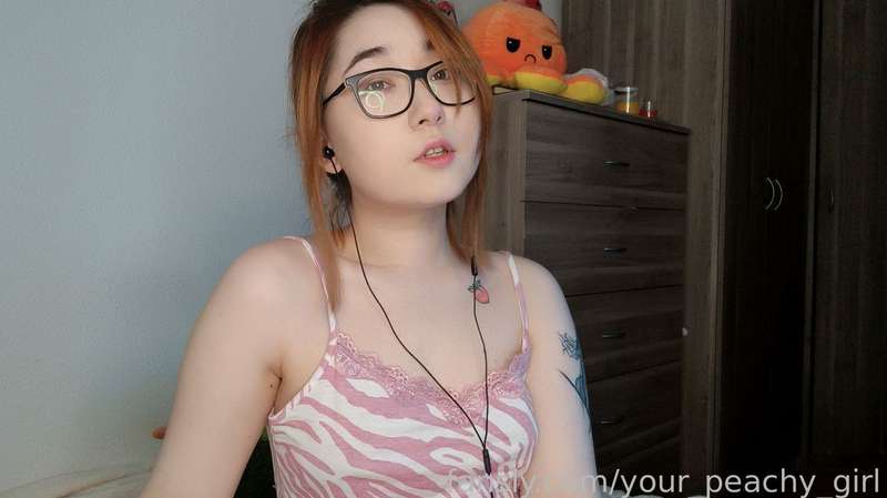 Your_Peachy_Girl - Fansly - 30 Oct, 2024