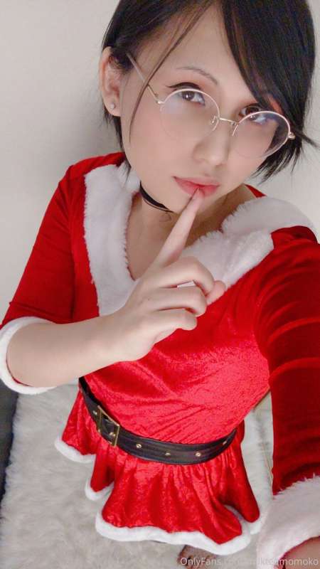 full set upload from last year, please enjoy while i hurry a.. 13