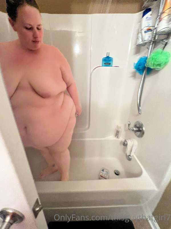 A little pre-shower action on a Monday night. Hope you like .. 1