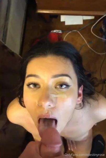 My gf @niicoley is giving away her onlyfans for FREE for 3 d.. 2
