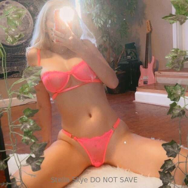 Vipstellaskye - Onlyfans - 2025-07-17T03:48:21