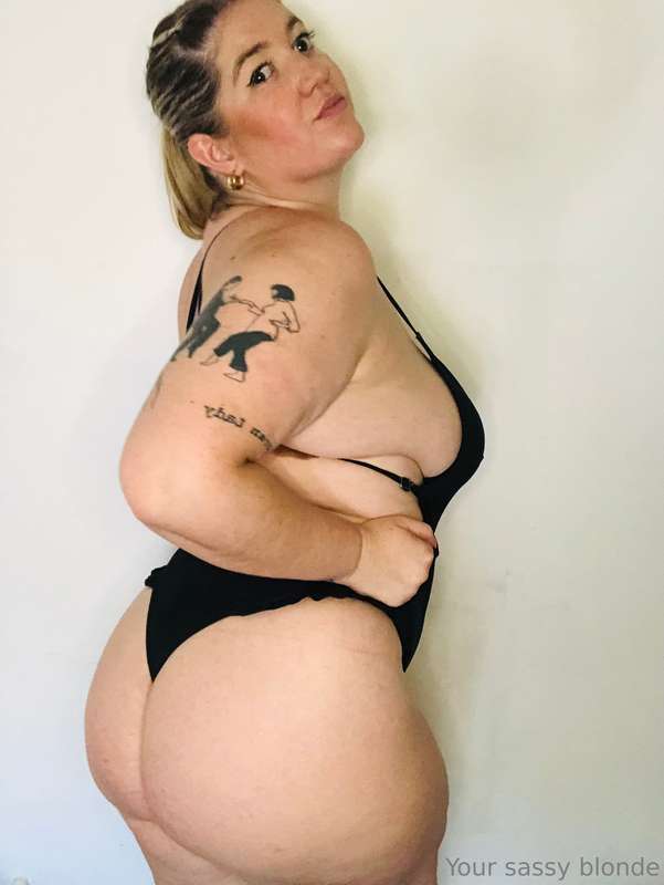 A surprising, curvaceous and eloquent bitch...🔥🍑
