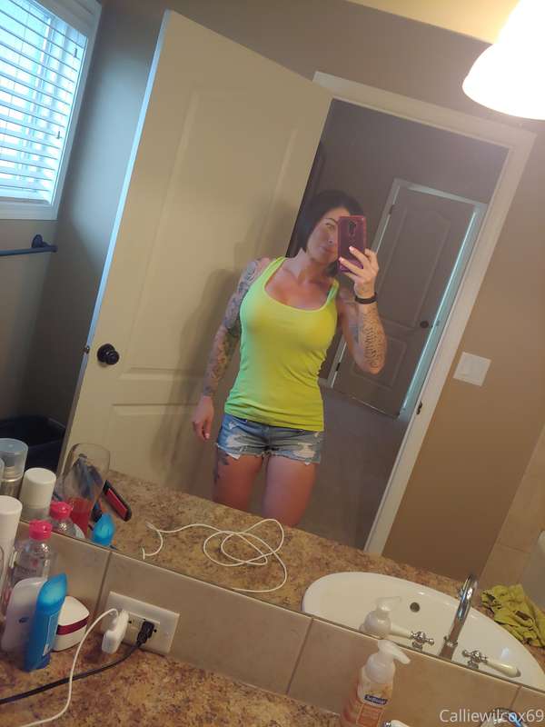 Few pics from last night. I had a very rough night and unfor.. 1