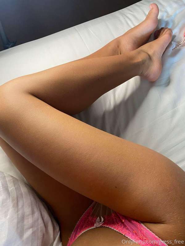 Do you like my legs?💦🔞