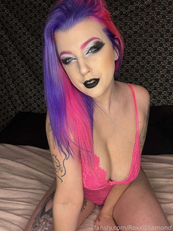 Roxxidiamond - Fansly - 29 Jan, 2025 23