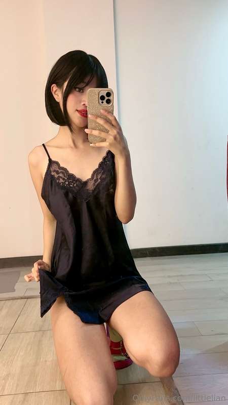 A little shy, a little naughty... just for you 💋