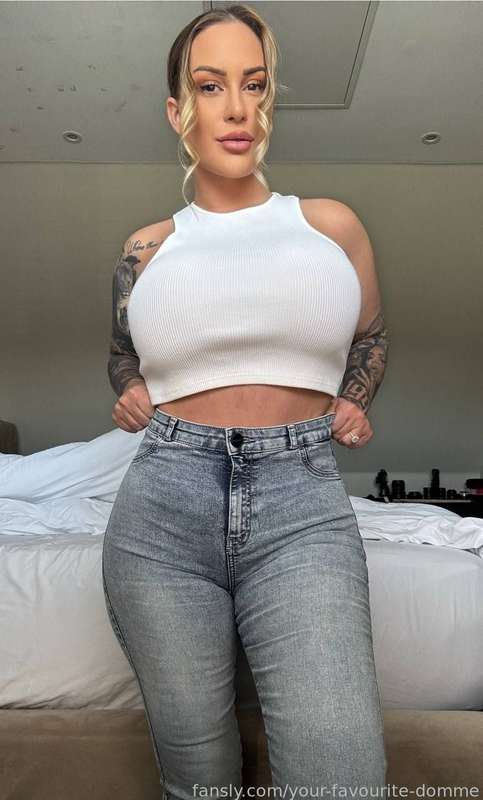 Your-Favourite-Domme - Fansly - 18 Apr, 2025