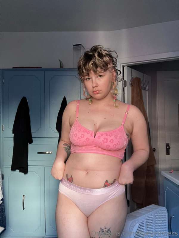 May 23rd, 2024!!my titties were extra juicy this day i guess.. 2